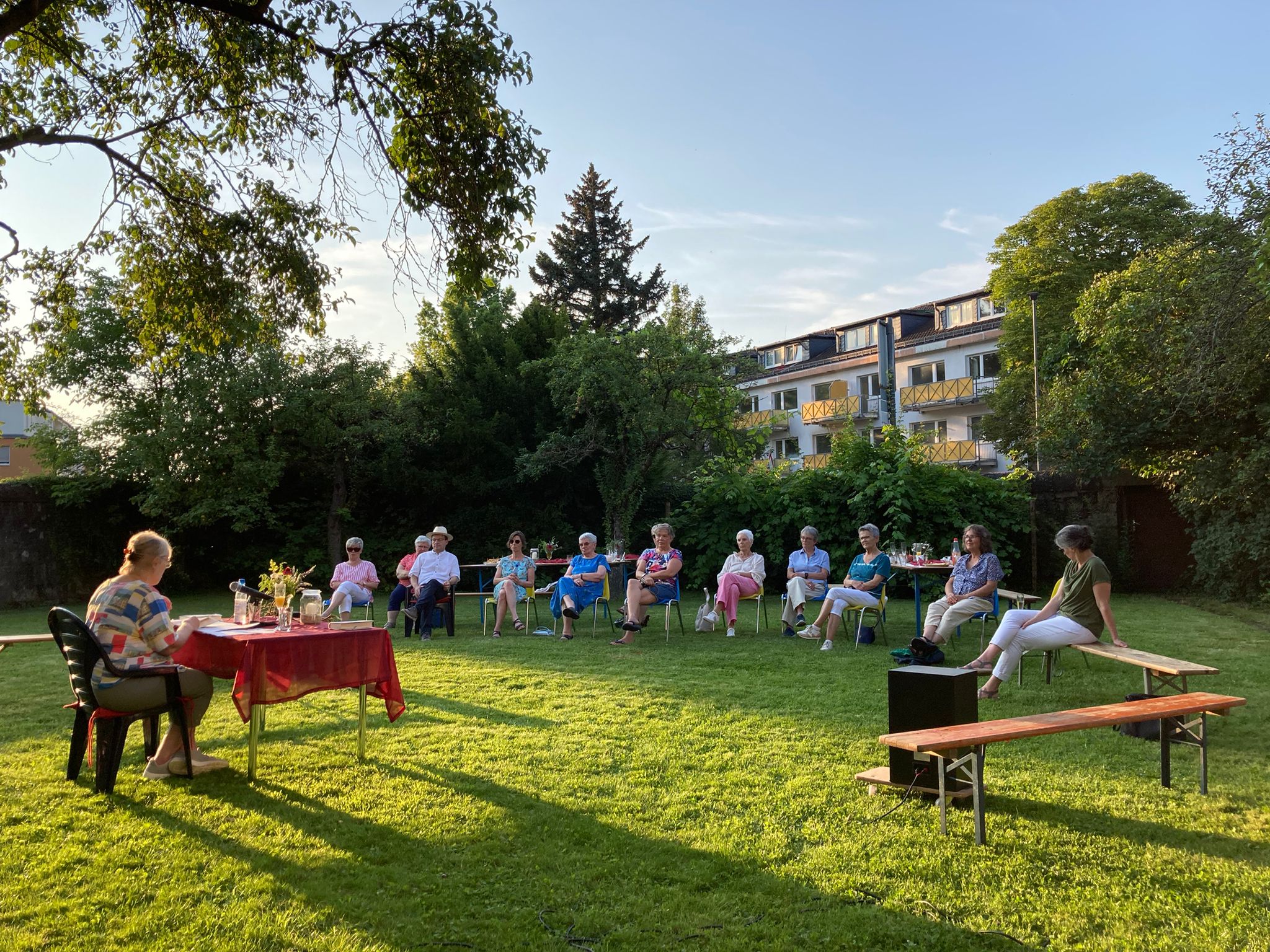 Abends in der Bücherei